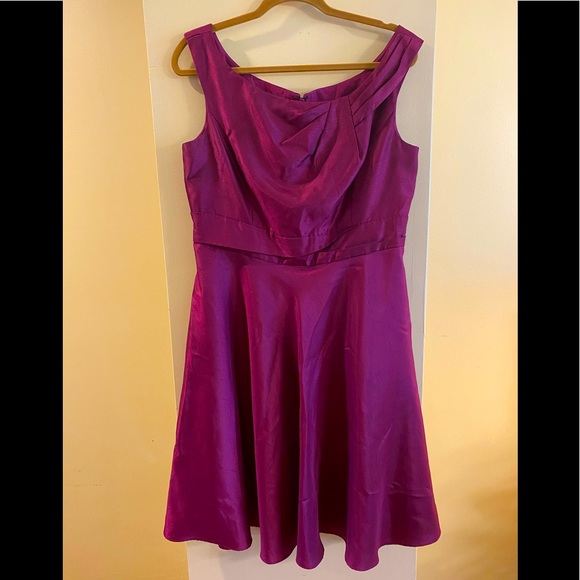 Dinner dress - Picture 1 of 2